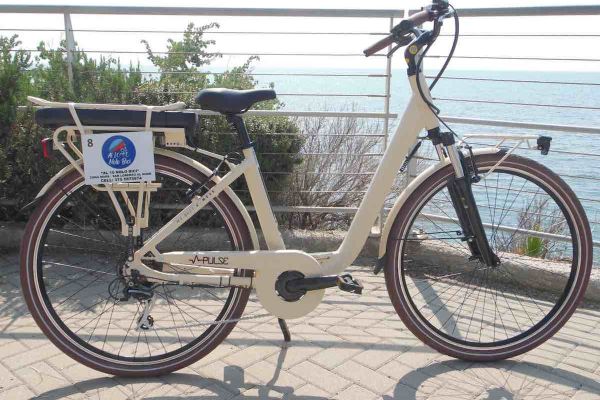 al-10-nolo-bici98DA00BA-DA86-36ED-B489-55AEAEA24C5B.jpg
