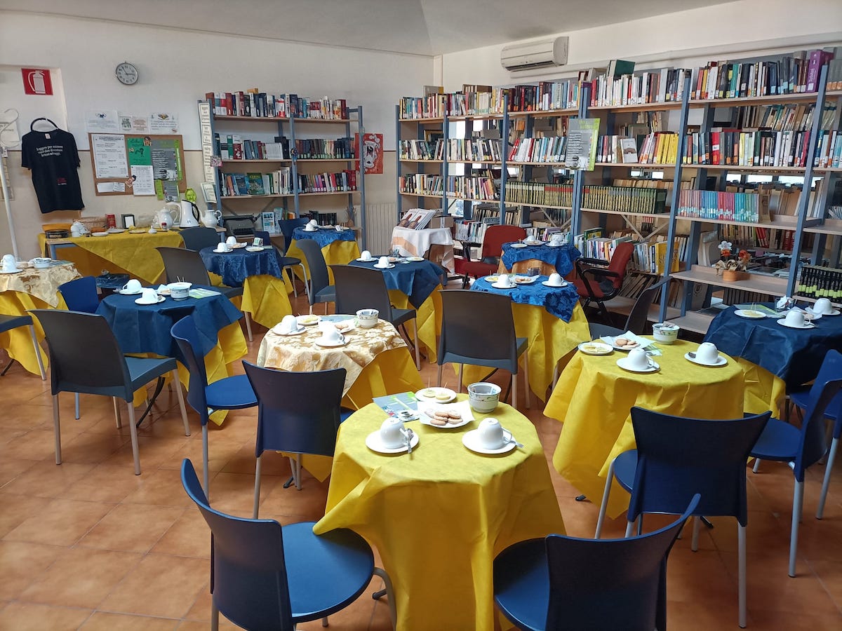 Tea con lautore Biblioteca