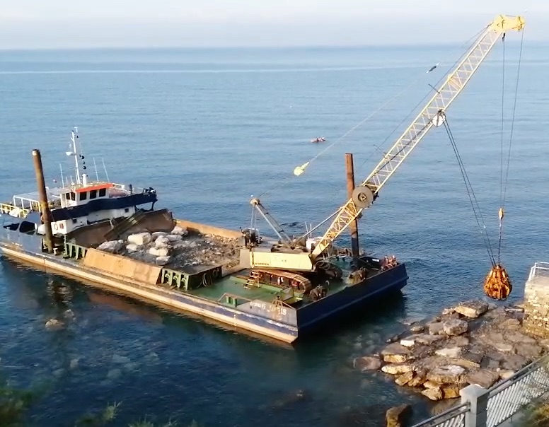 passeggiata innamorati imperiapontone al lavoro