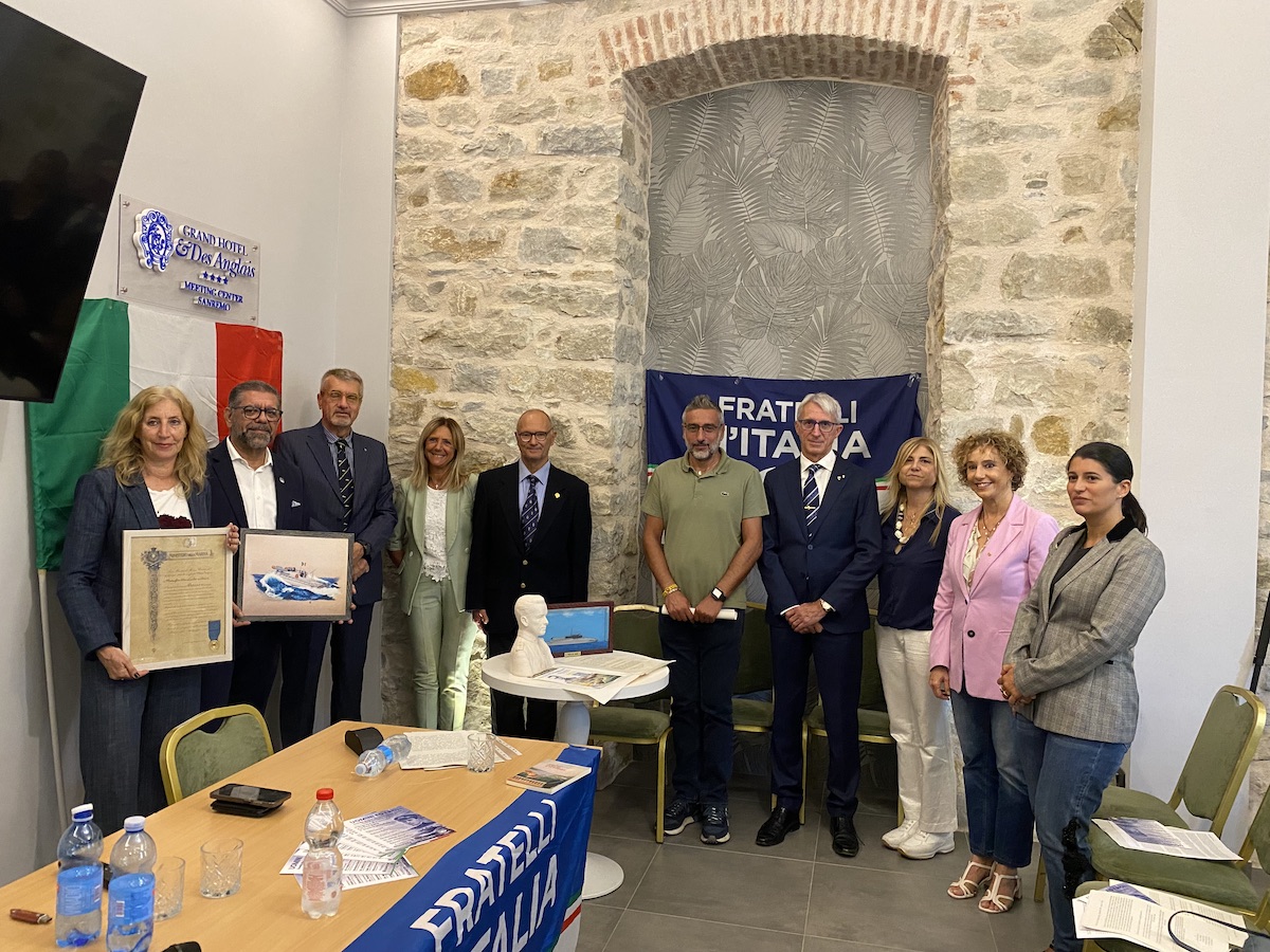 Uomini ed eroi – Guardia Marina Giuseppe Aonzo MOVM", svoltosi al Grand Hotel Des Anglais di Sanremo e promosso dai Dipartimenti Difesa regionale e provinciale di Fratelli d'Italia.