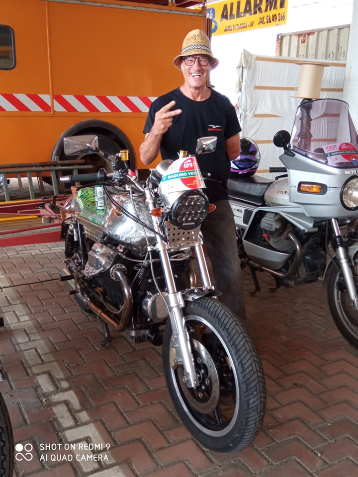 Immagine della guzzi v 7 custom by giordini sanremo