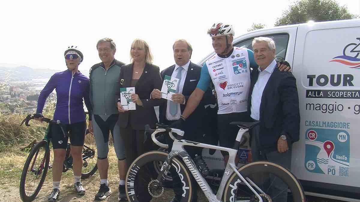 la foto a sanremo della partenza del tour dei 4 elementi