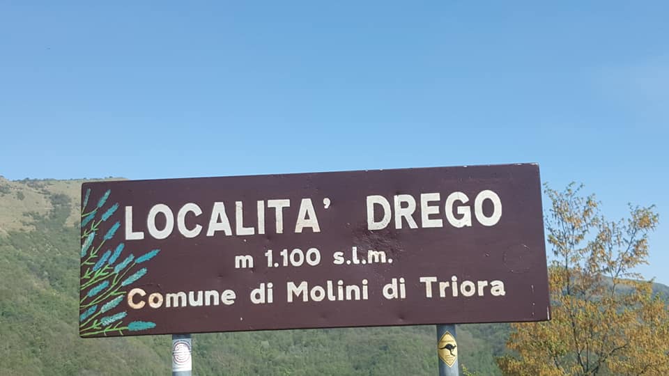 DREGO VALLE ARGENTINA il cartello posto sulla statale