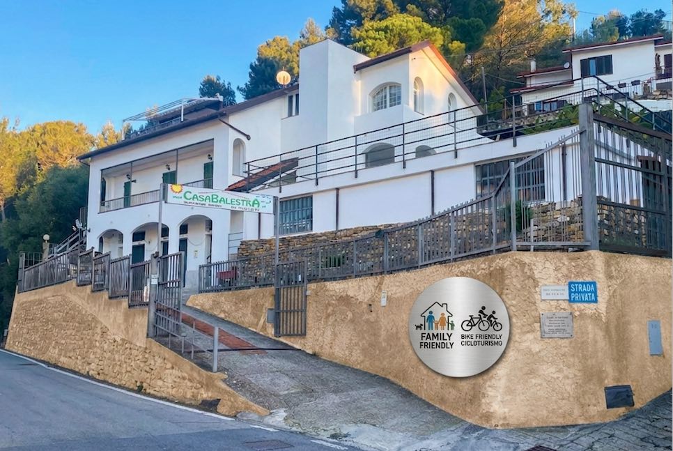  Panoramica della casa vacanza  balestra di san lorenzo al mare