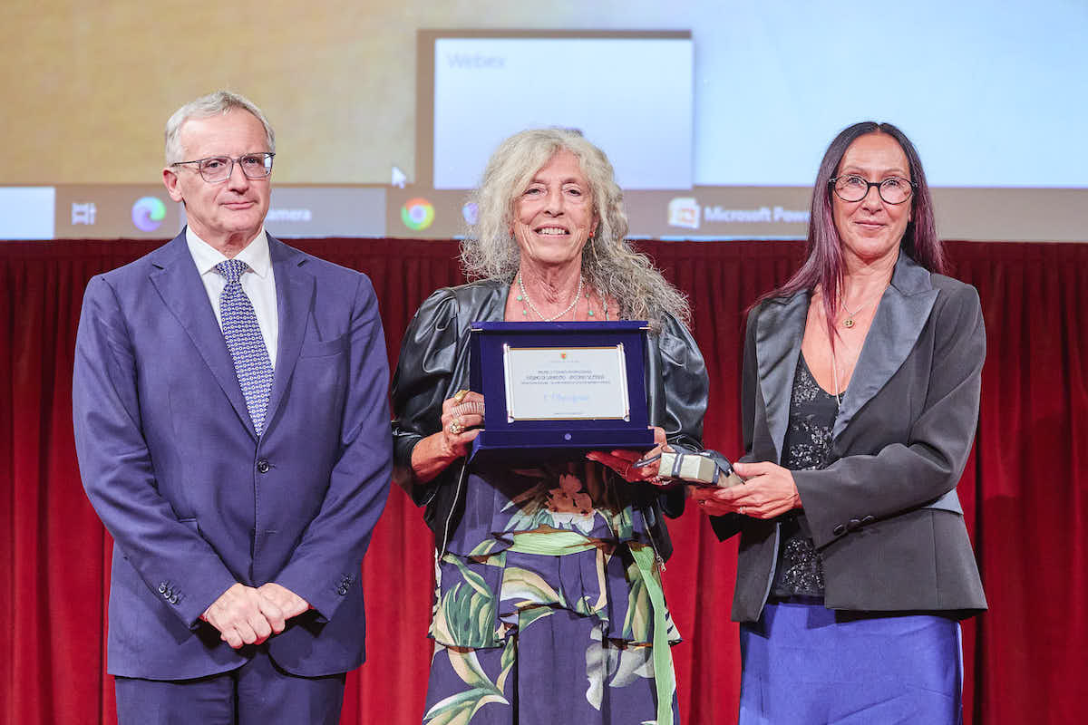 sanremo premio antonio semeria enrica zinno premio ragazzi premiata da Giuseppe Di meco e cristiana Semeria