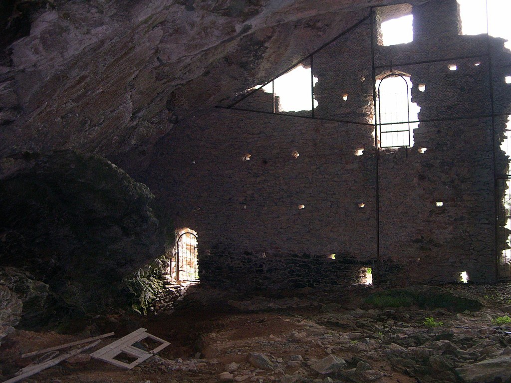 grotta saraceni do ormea (cn) foto interno)