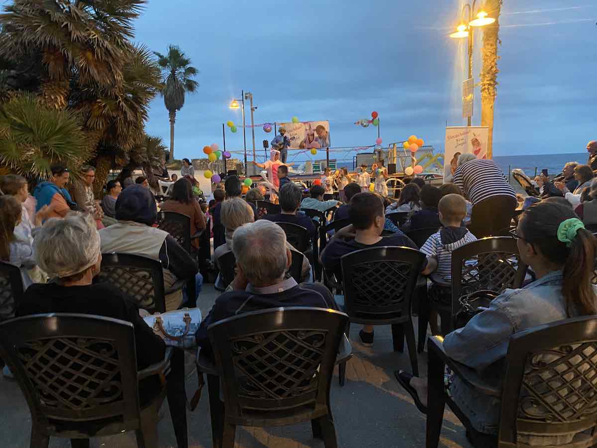 spettacolo artista italiano e angelo