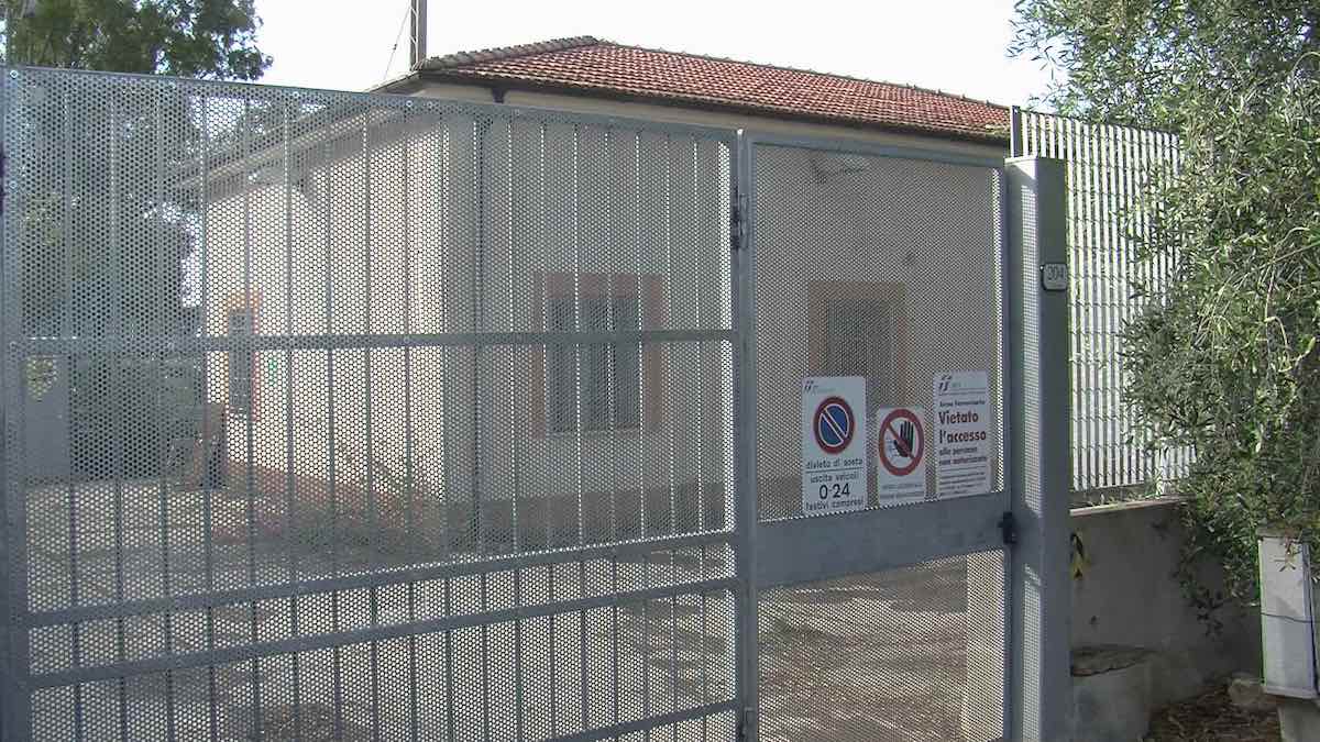 la nuova stazione dei treni di san lorenzo al mare